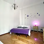 Center 招待所